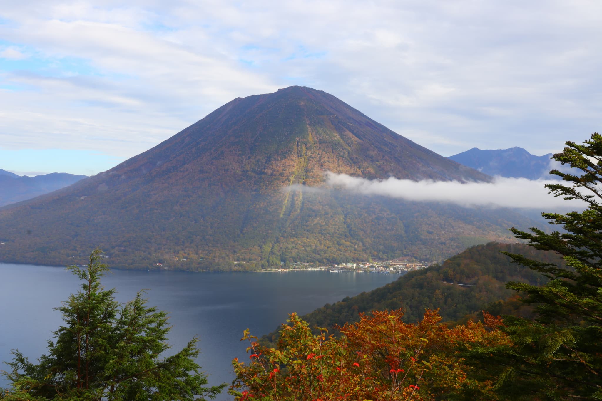 山と紅葉